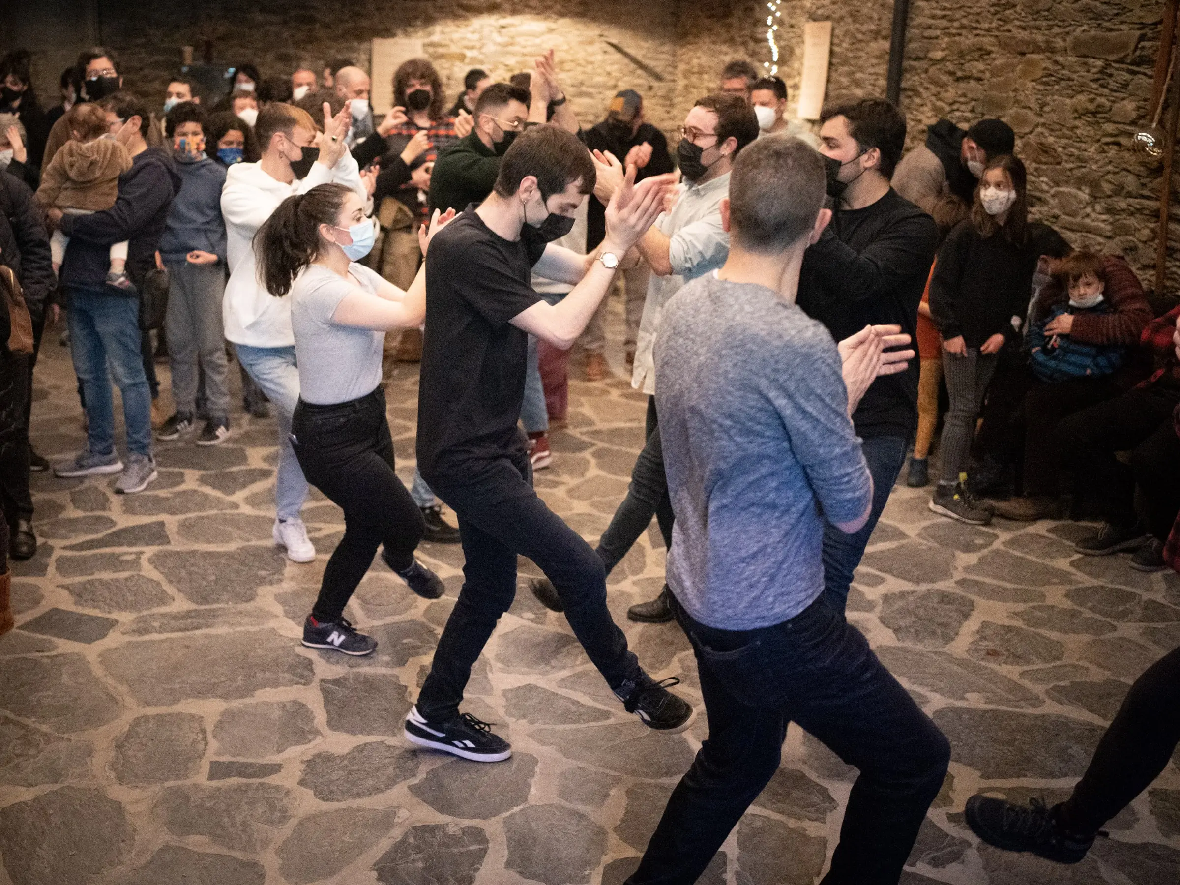 Xente bailando a solta